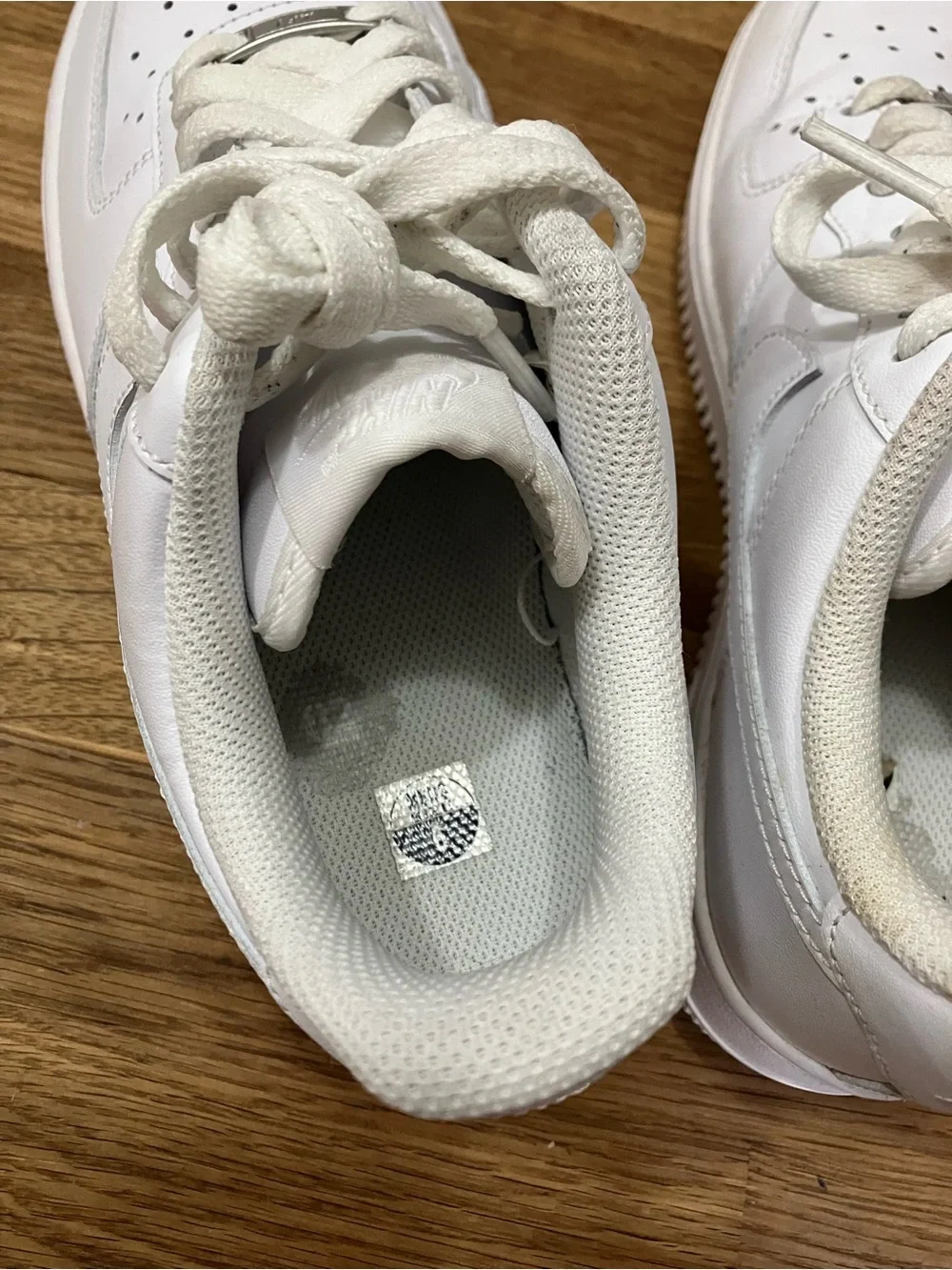 Nike Air Force 1 Low - White with box